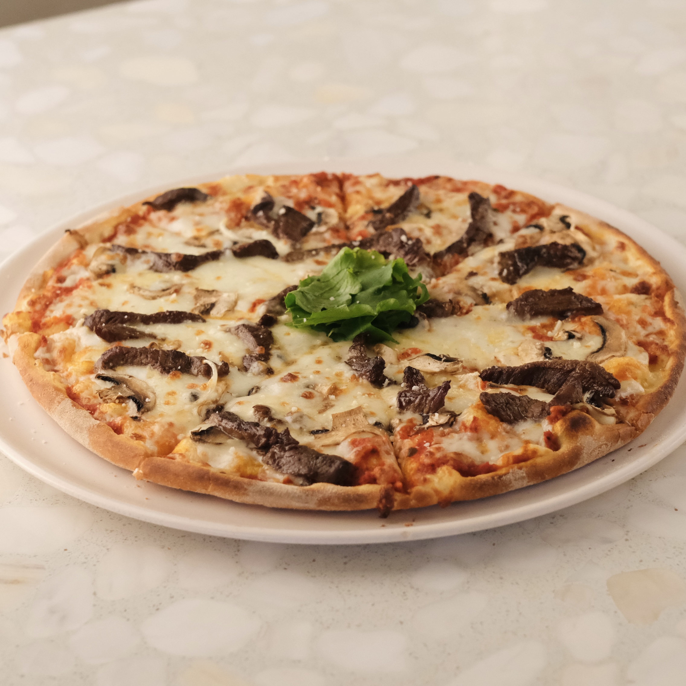 Kavurmalı Pizza